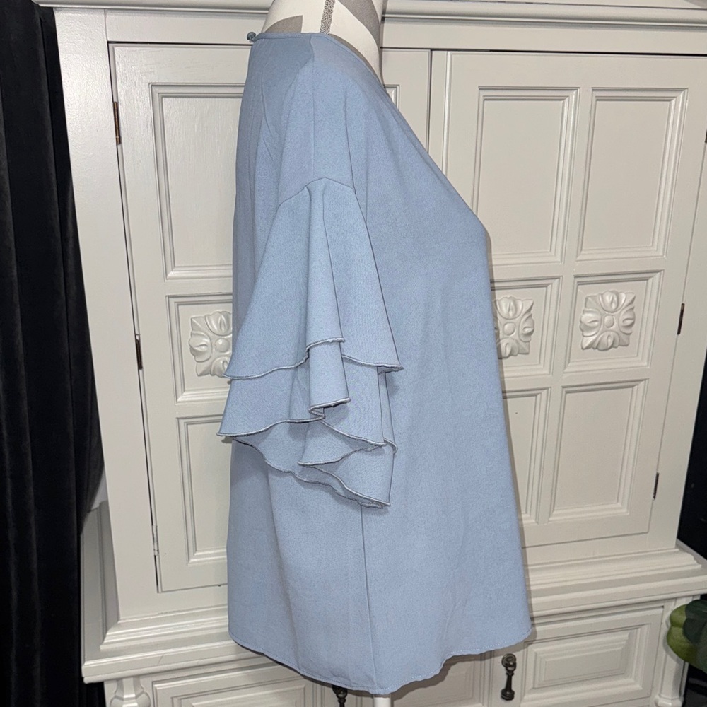 Emery Rose Blue Women's Blouse with Ruffle Sleeves Size Large - Picture 6 of 11